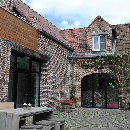 De Sjeiven Dorpel Hotel Maaseik Luaran gambar