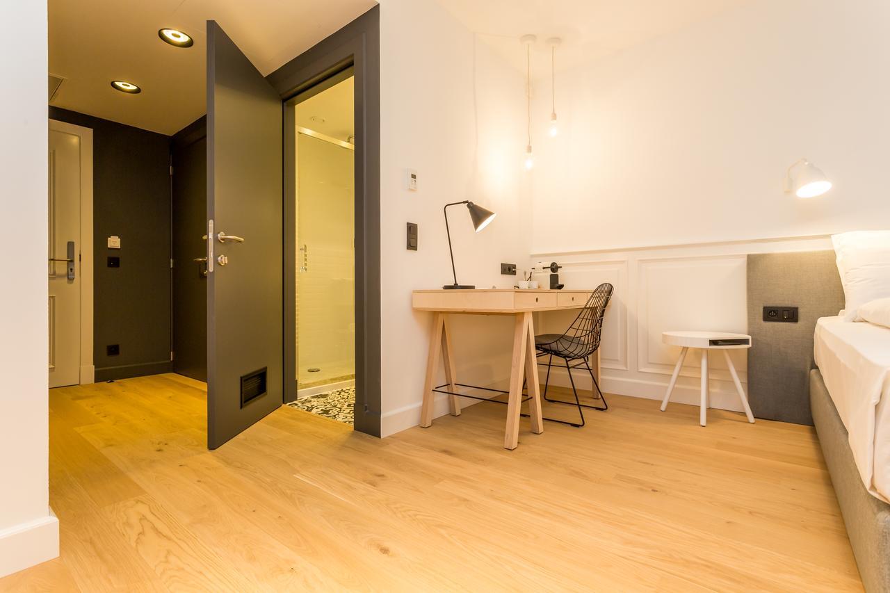 De Sjeiven Dorpel Hotel Maaseik Luaran gambar