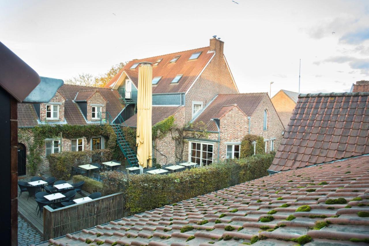 De Sjeiven Dorpel Hotel Maaseik Luaran gambar